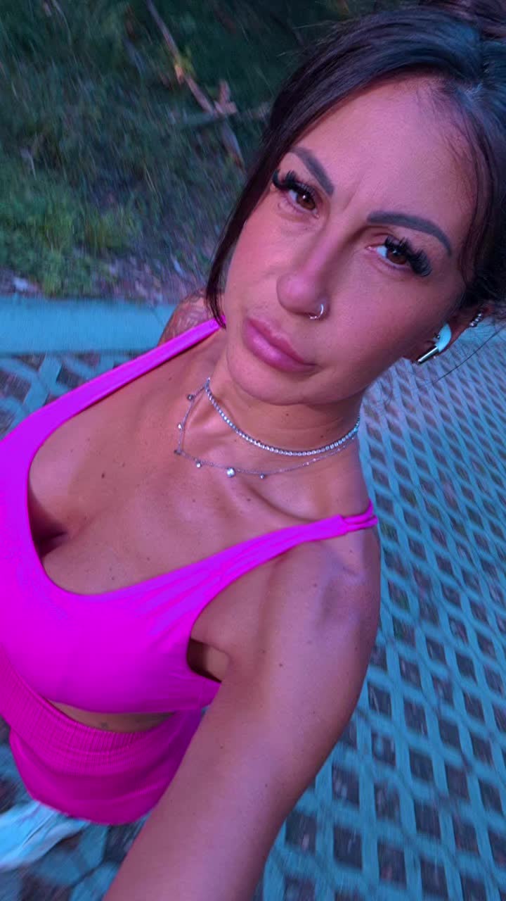 @Gabriella.ti segue