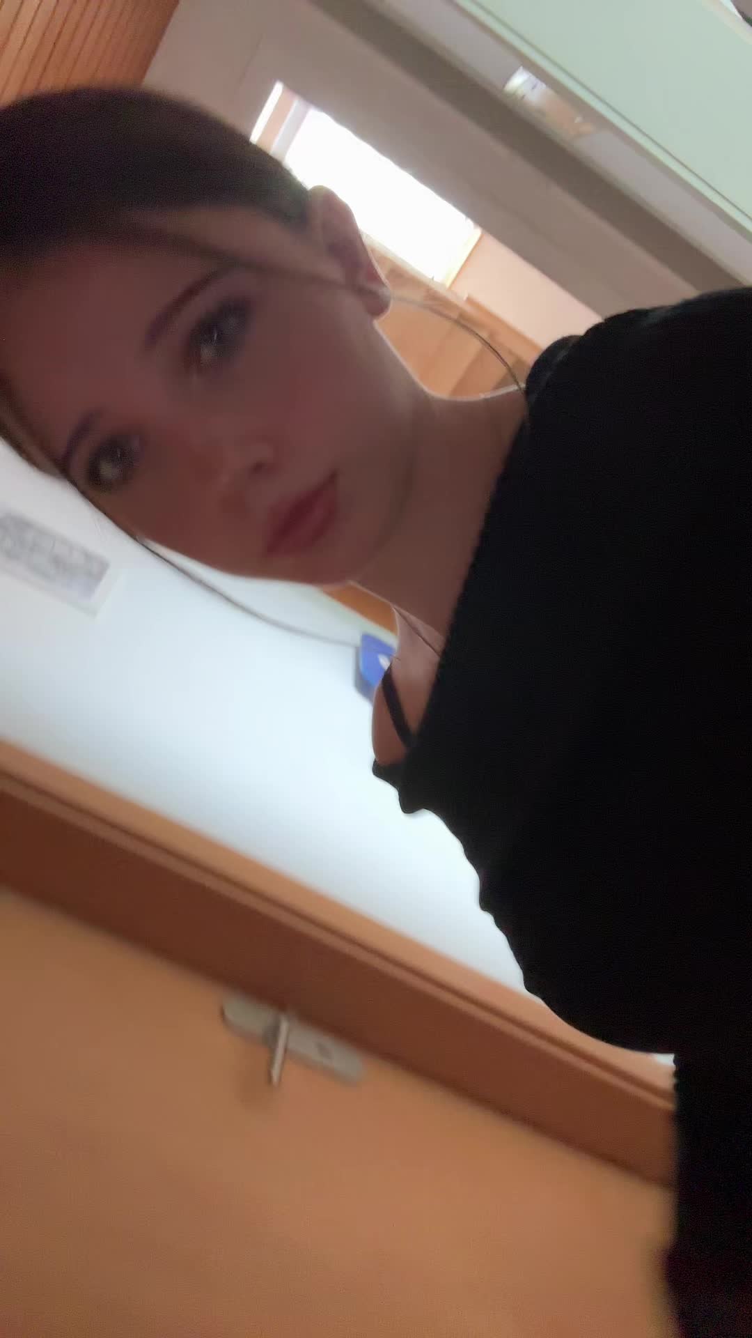 @✿๑~•𝑀𝒾𝒶•~
