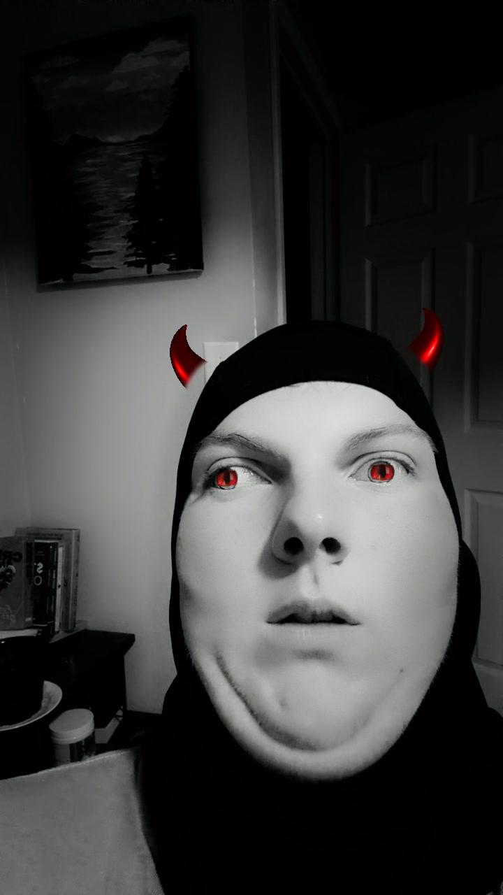 @FreakyAhCousin