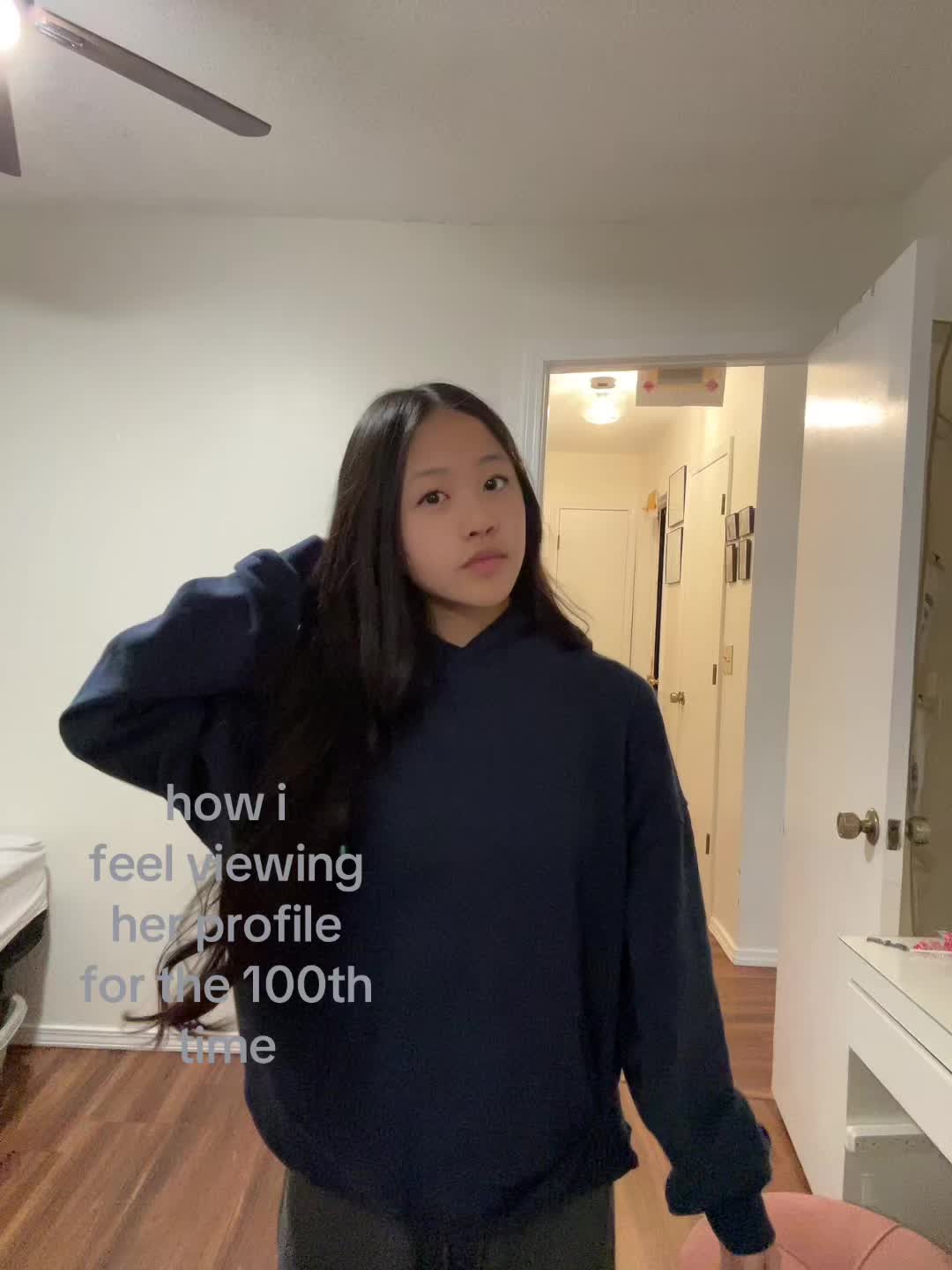 @😼