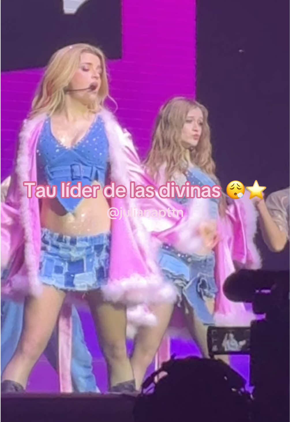 @Juliana 🇦🇷 (Ig juli.dancer_)