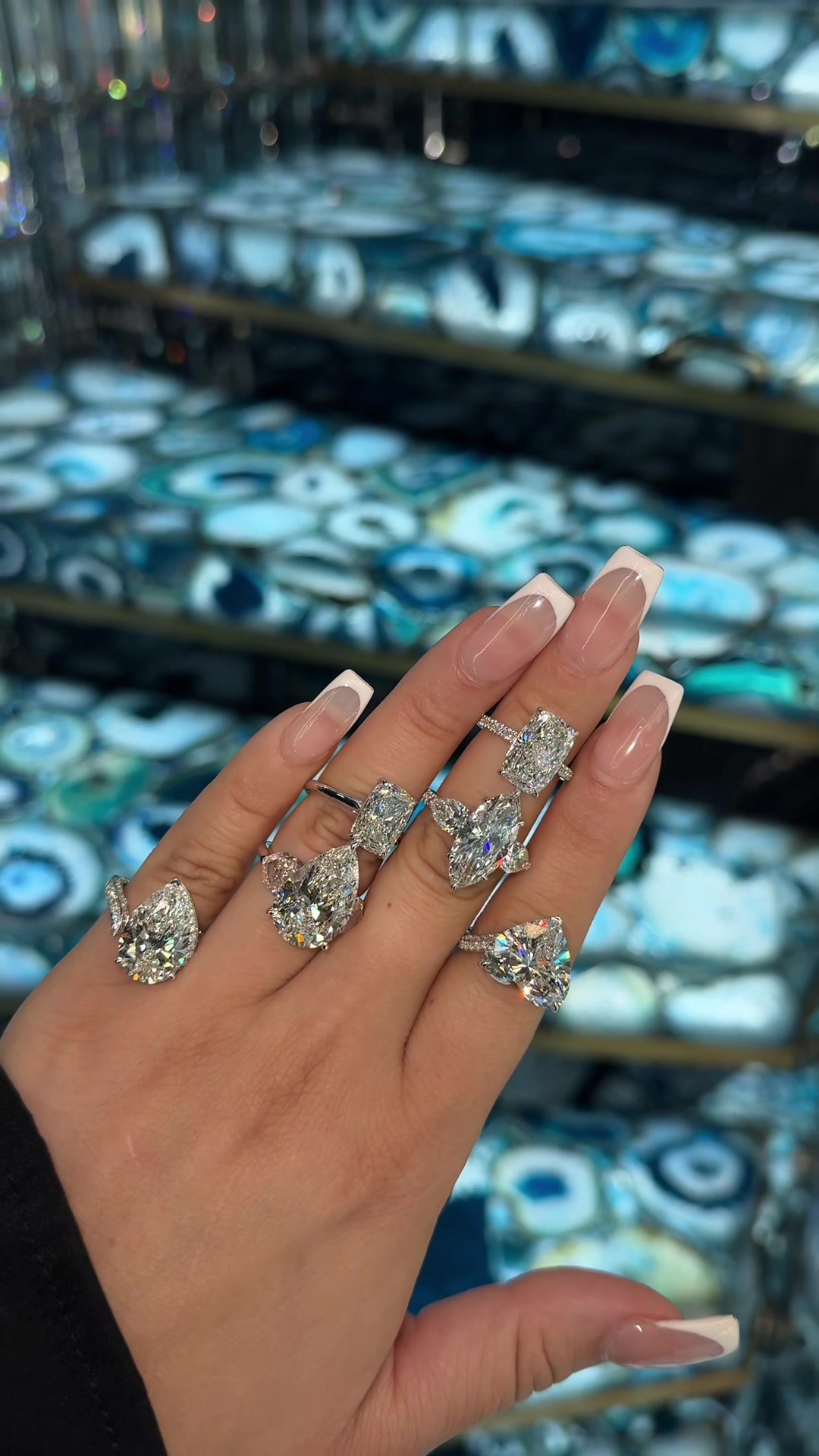 @Victoria Pristine💎