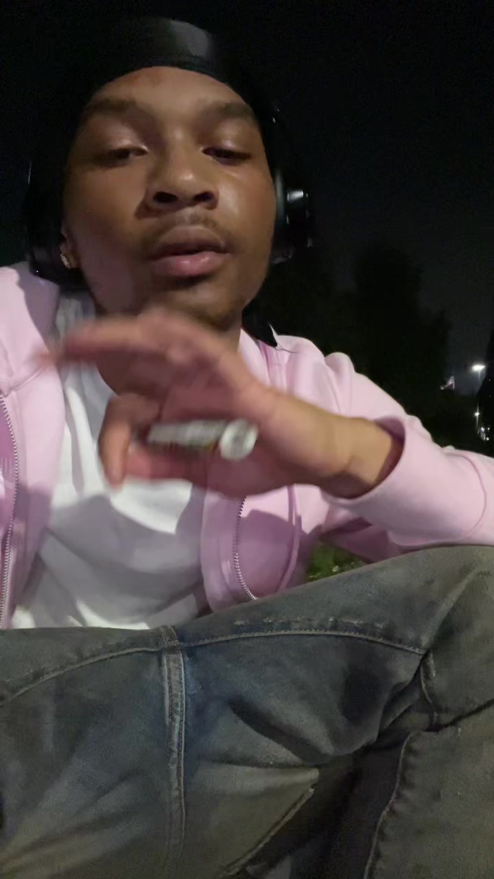 @Bj