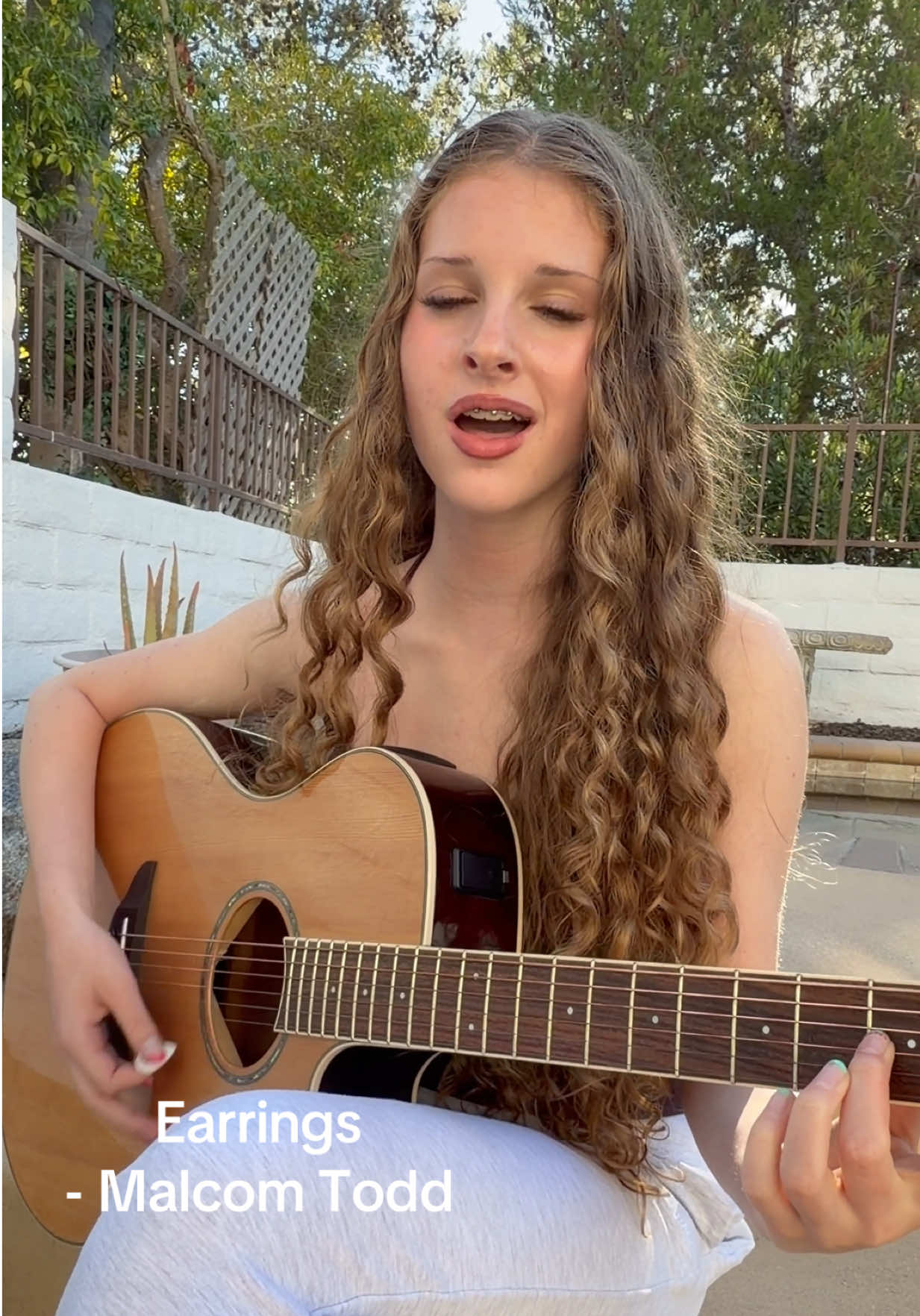 @sophieghosnsings