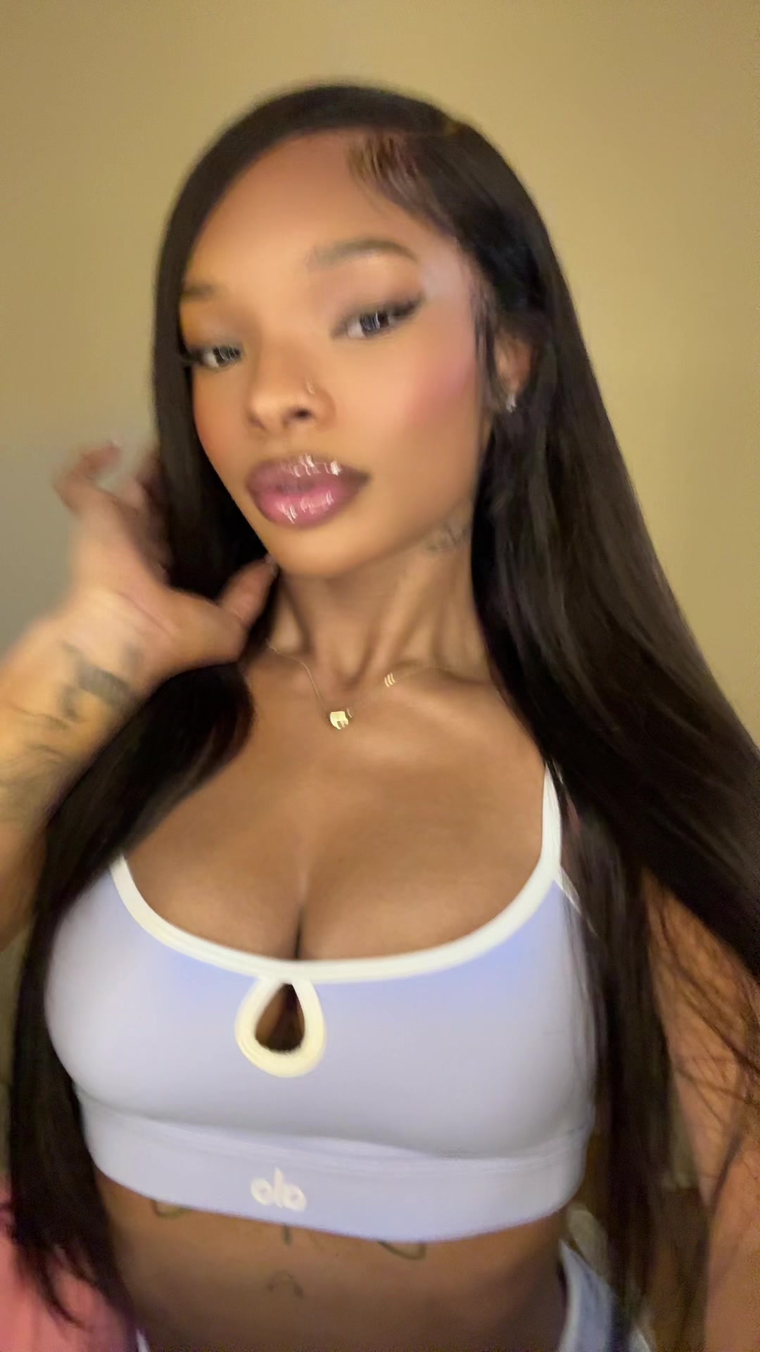 @_lashaelee