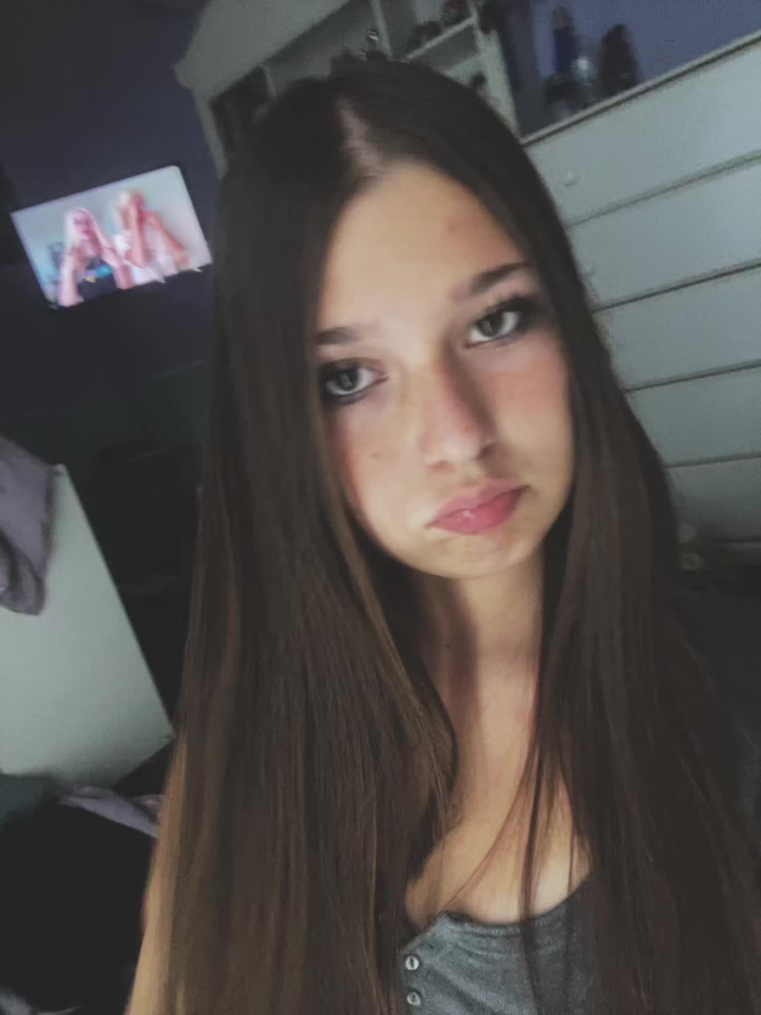 @🦄