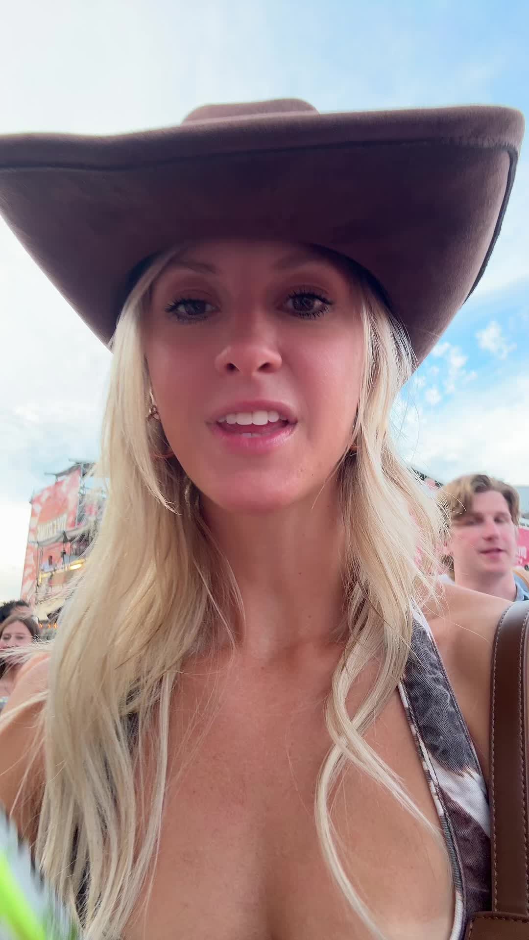 @jessicakingvoss
