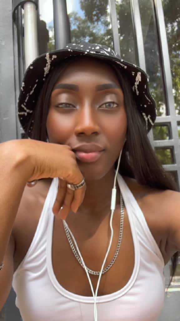 @DialloKiss