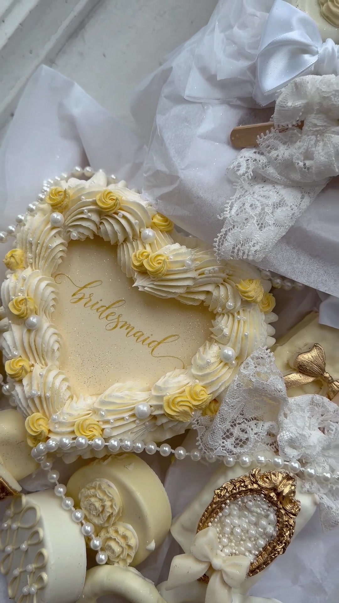 @sweet tooth cakery