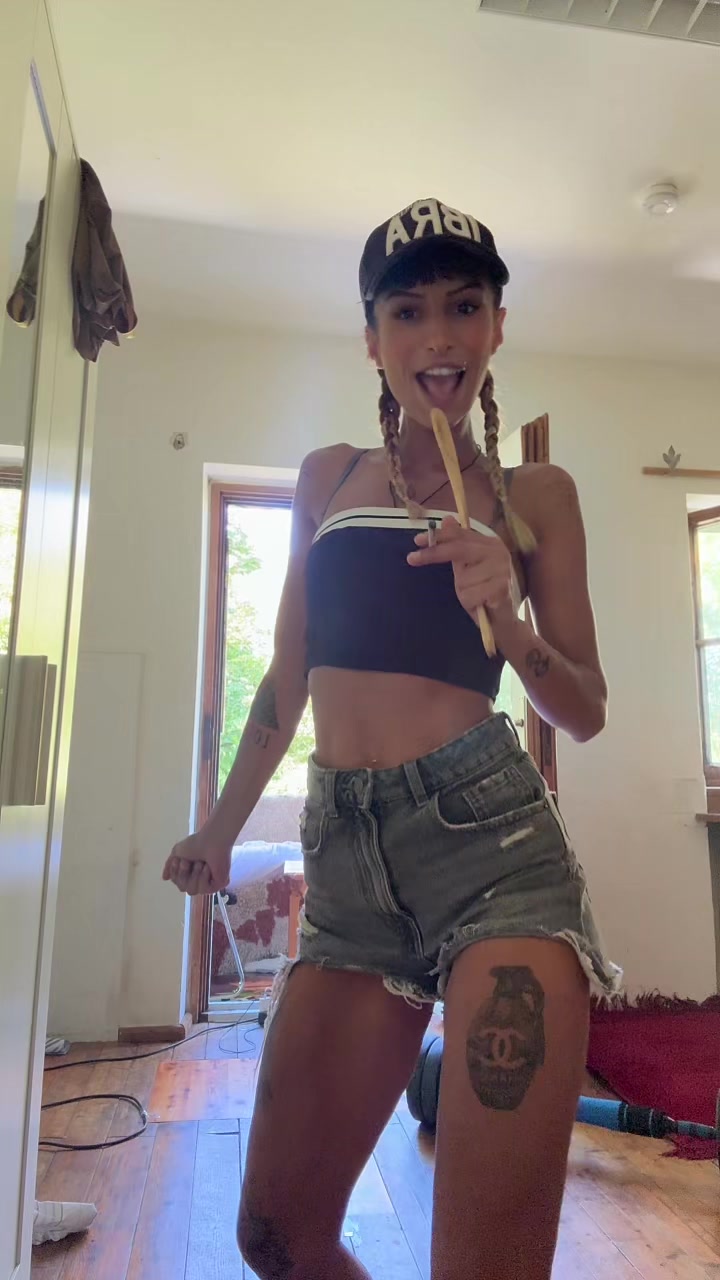 @Nisa✨