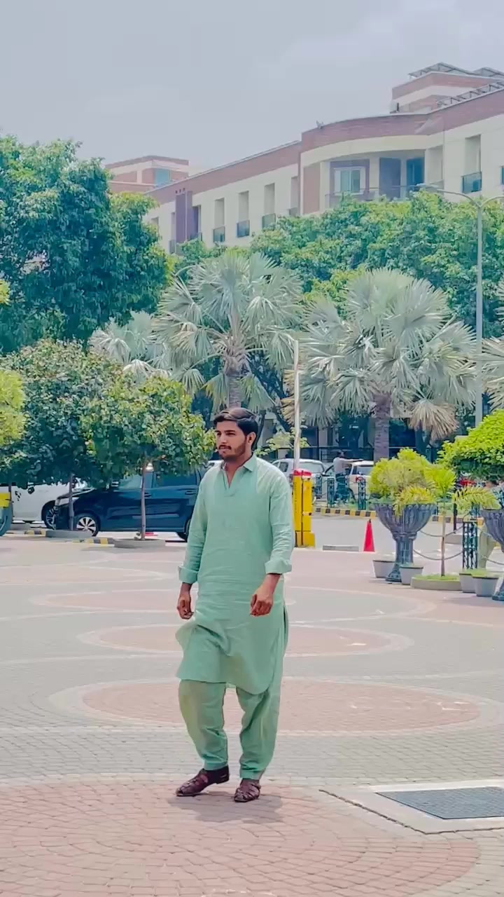 @Umair umer bhatti (official)♐