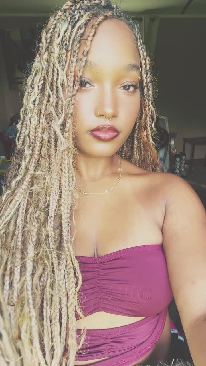 @ariaughnnn