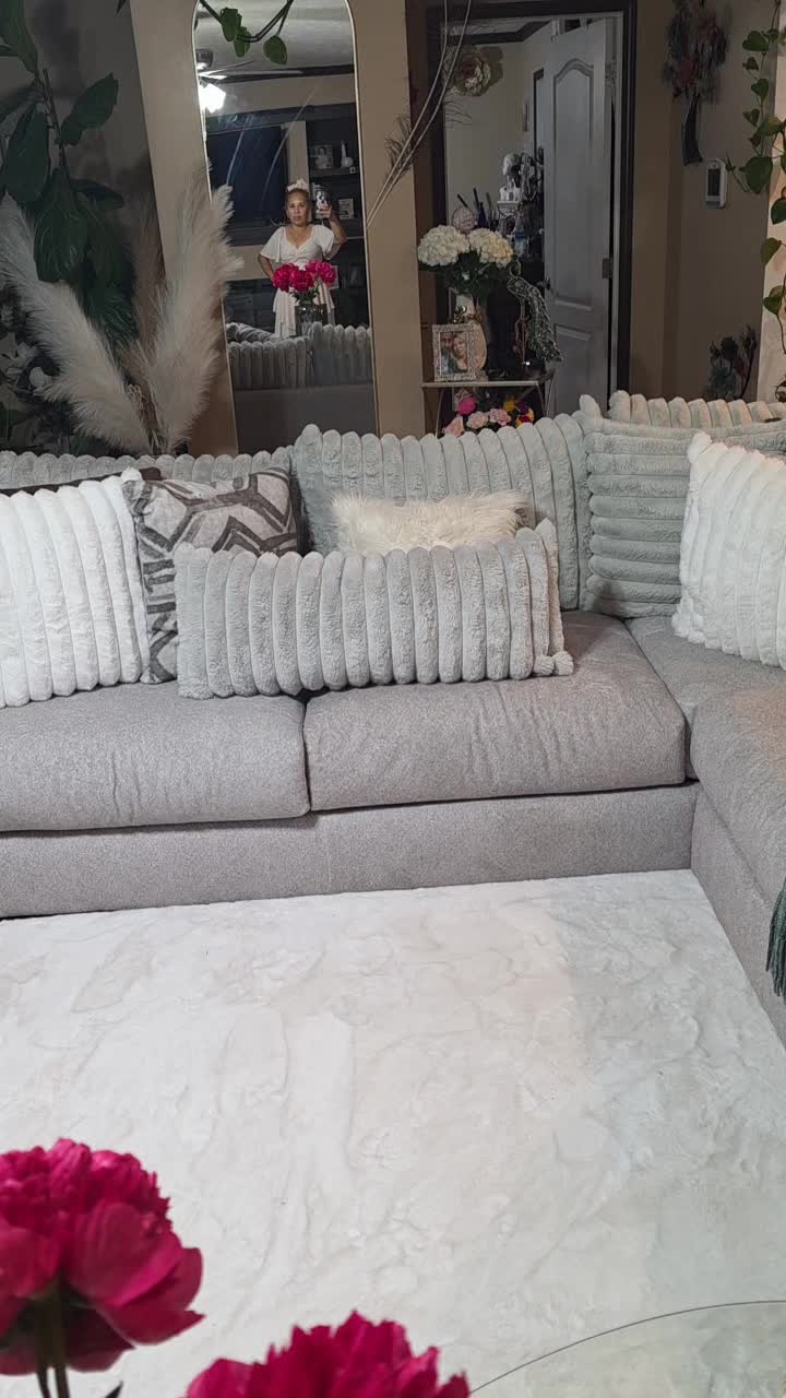 @bella Teran