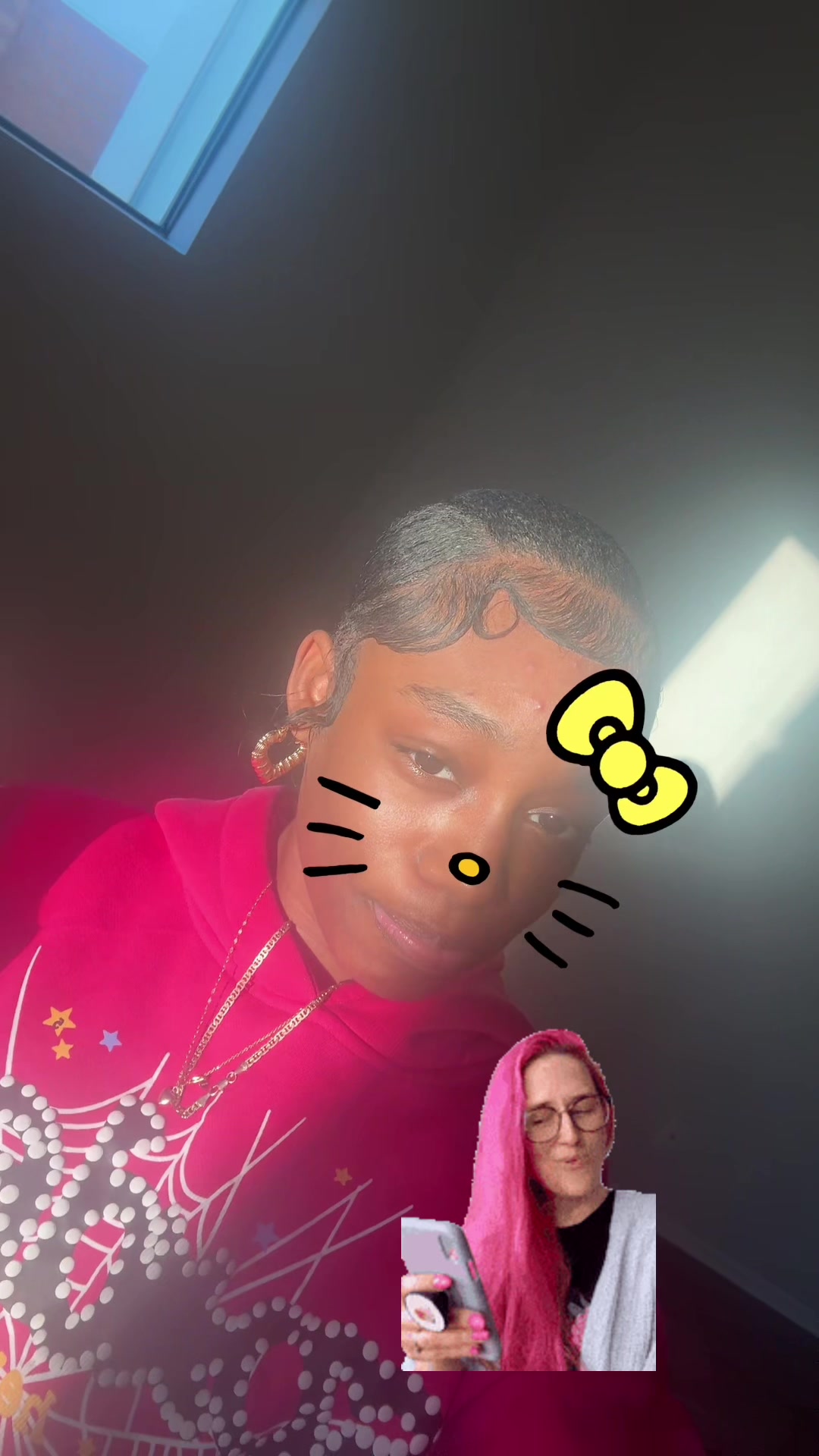 @⃟