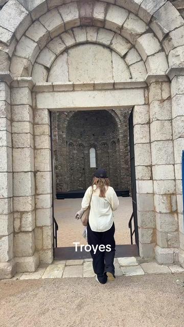 @LE TROYEN 😁