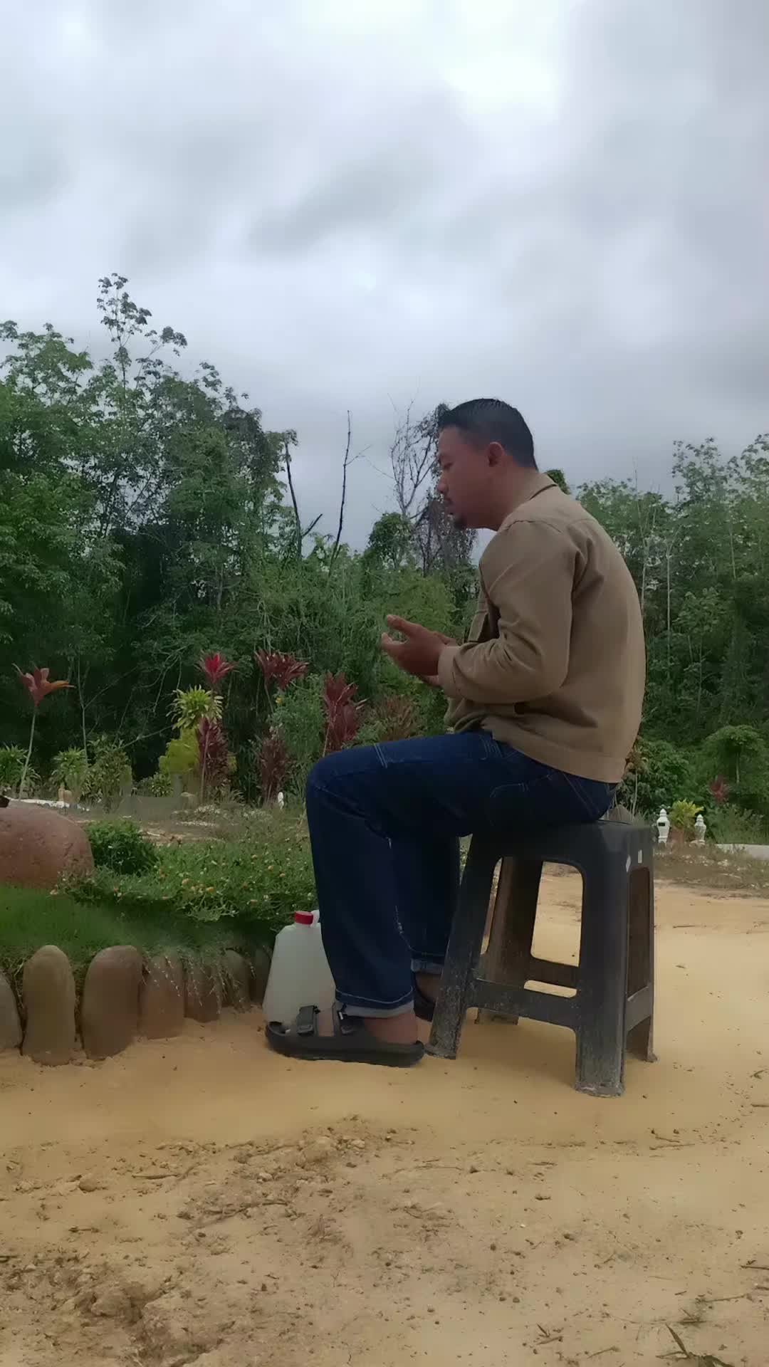 @AdyRazman
