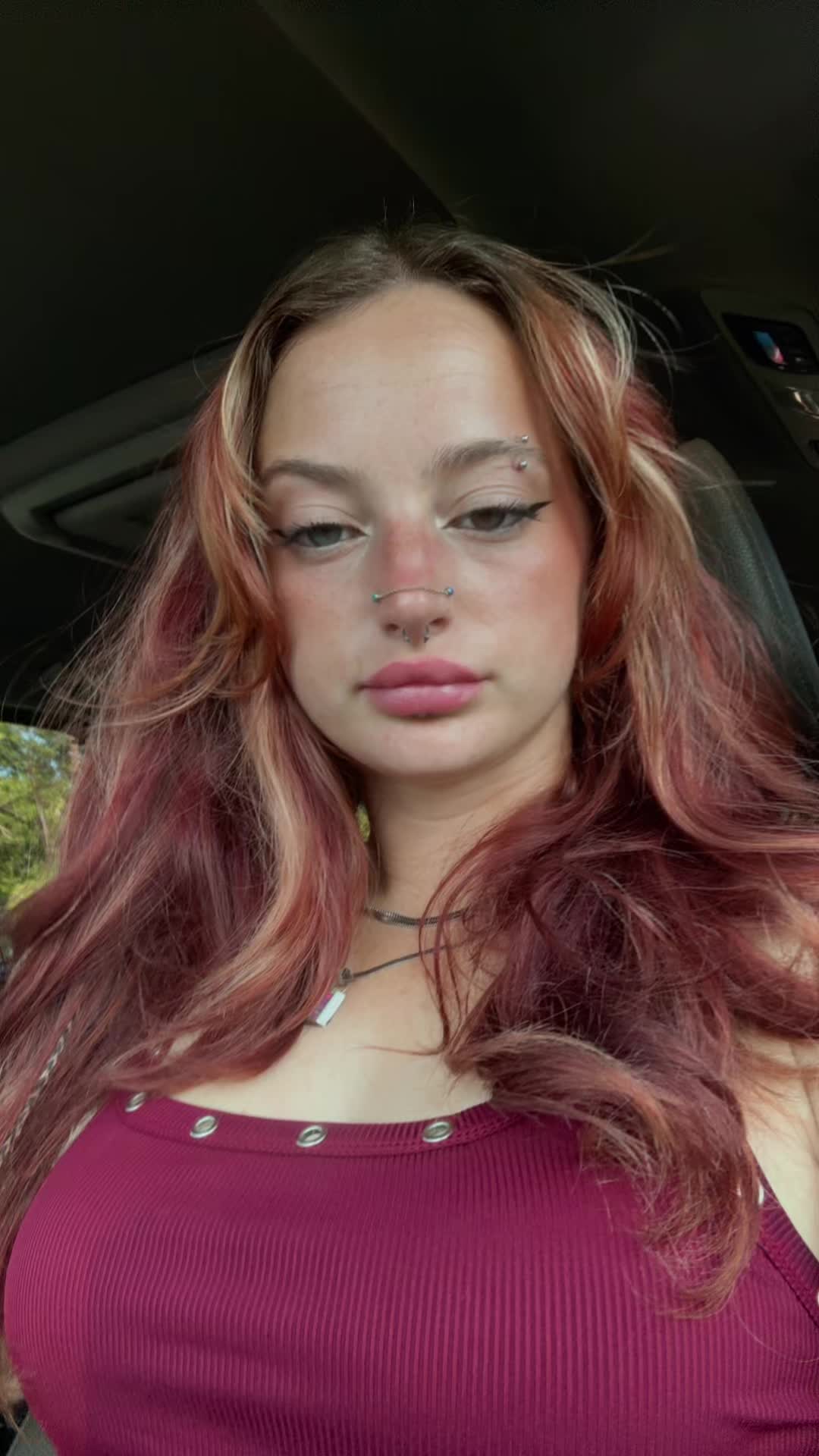 @Sky🌶️