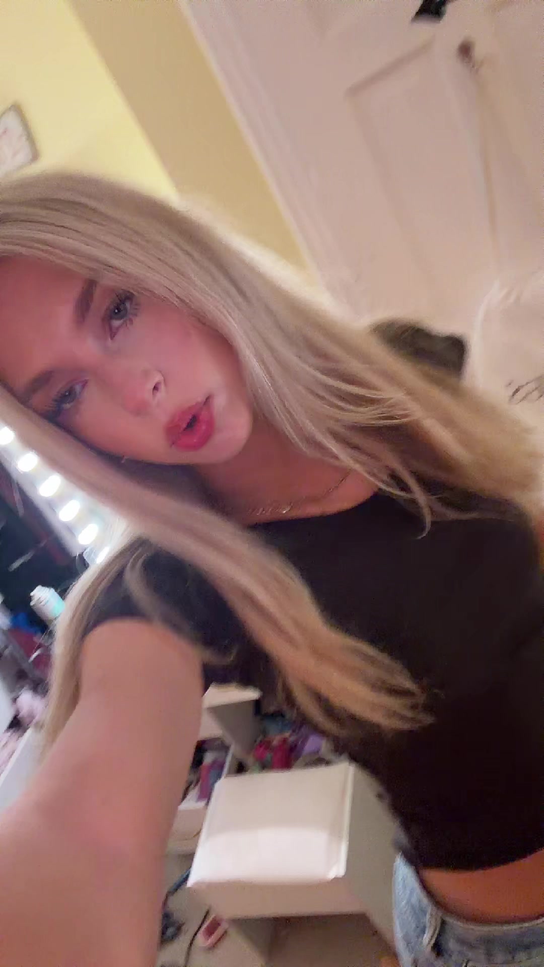 @leigh.nickerson