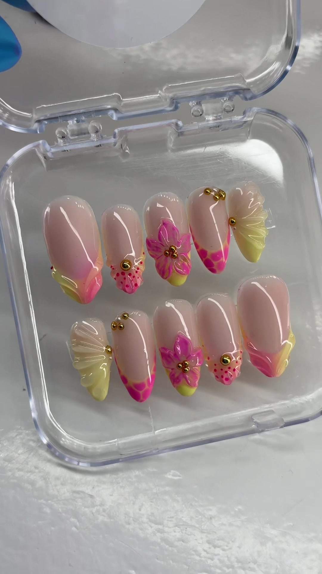 @ethernails_