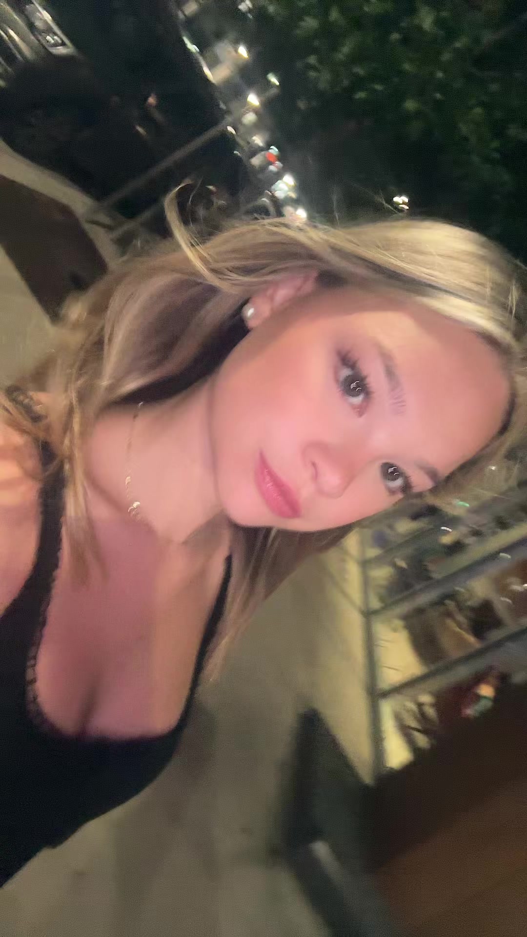 @Cat 🦋