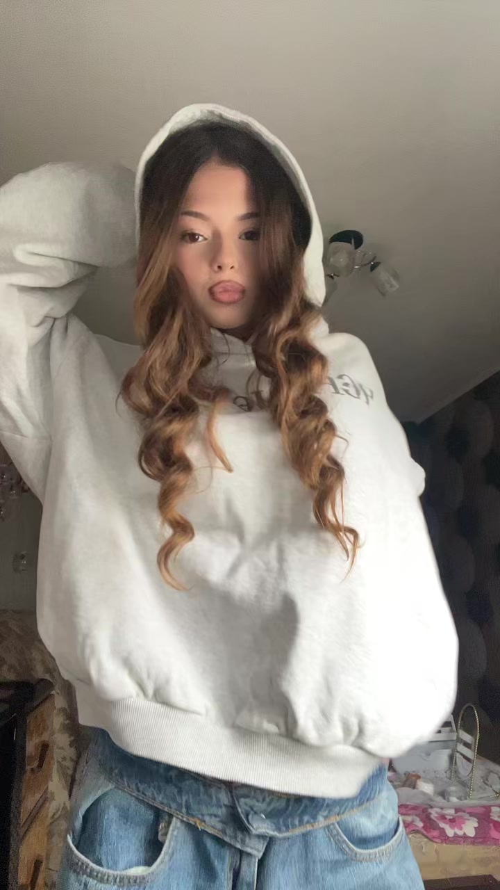 @Искра