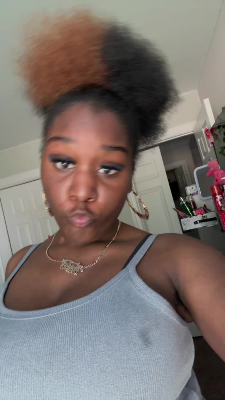 @yofavchocolatedropp._