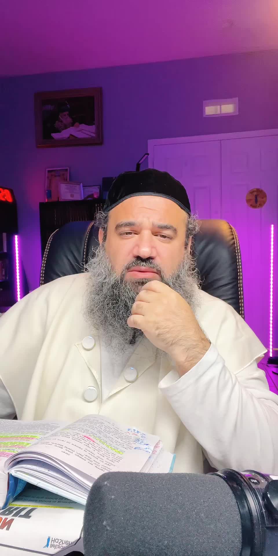 @Rabbi Reuven
