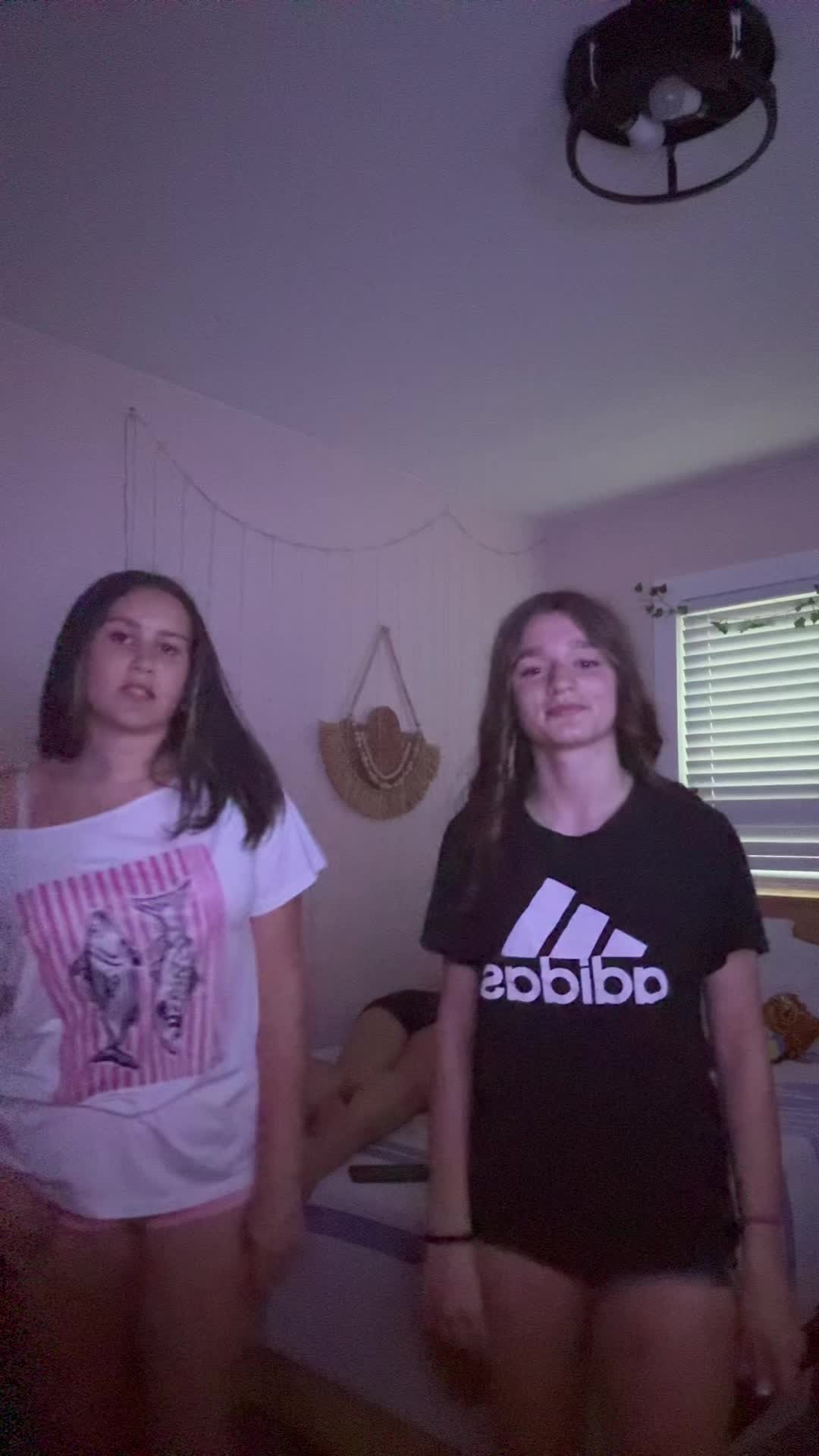 @Bella