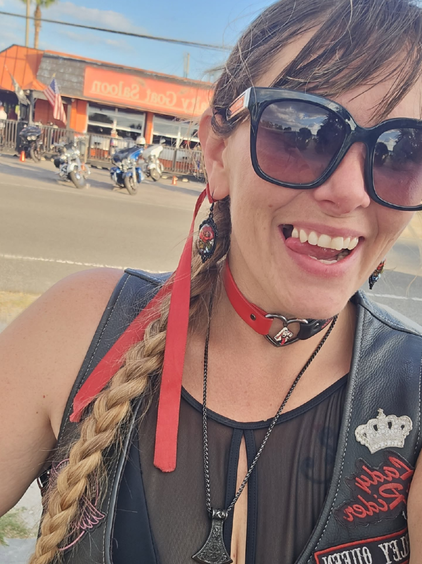 @🧡 BionicBee AKA Harley Queen