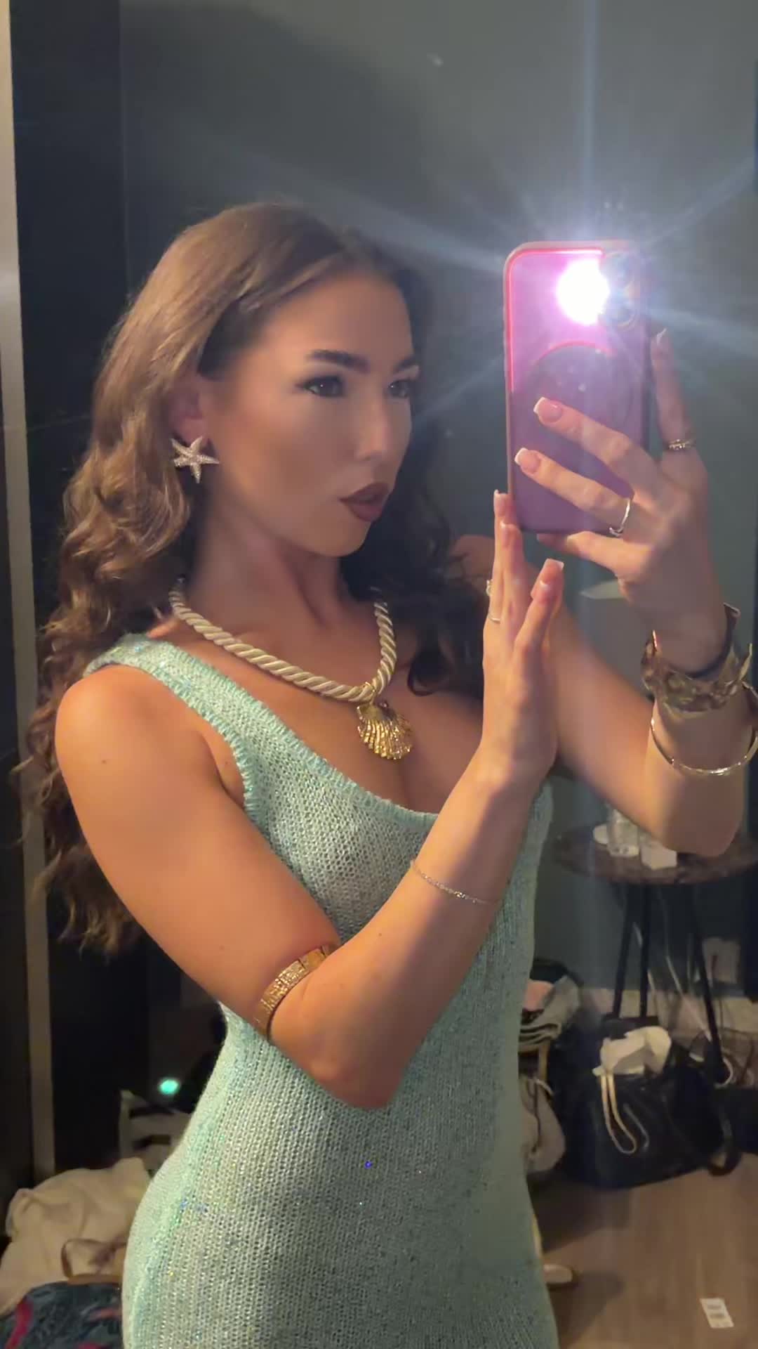 @Iris