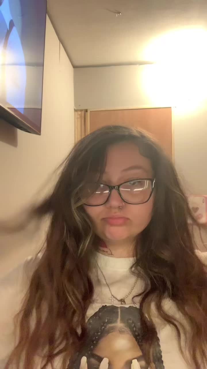 @𝐸𝑙𝑦𝑠𝑖𝑎