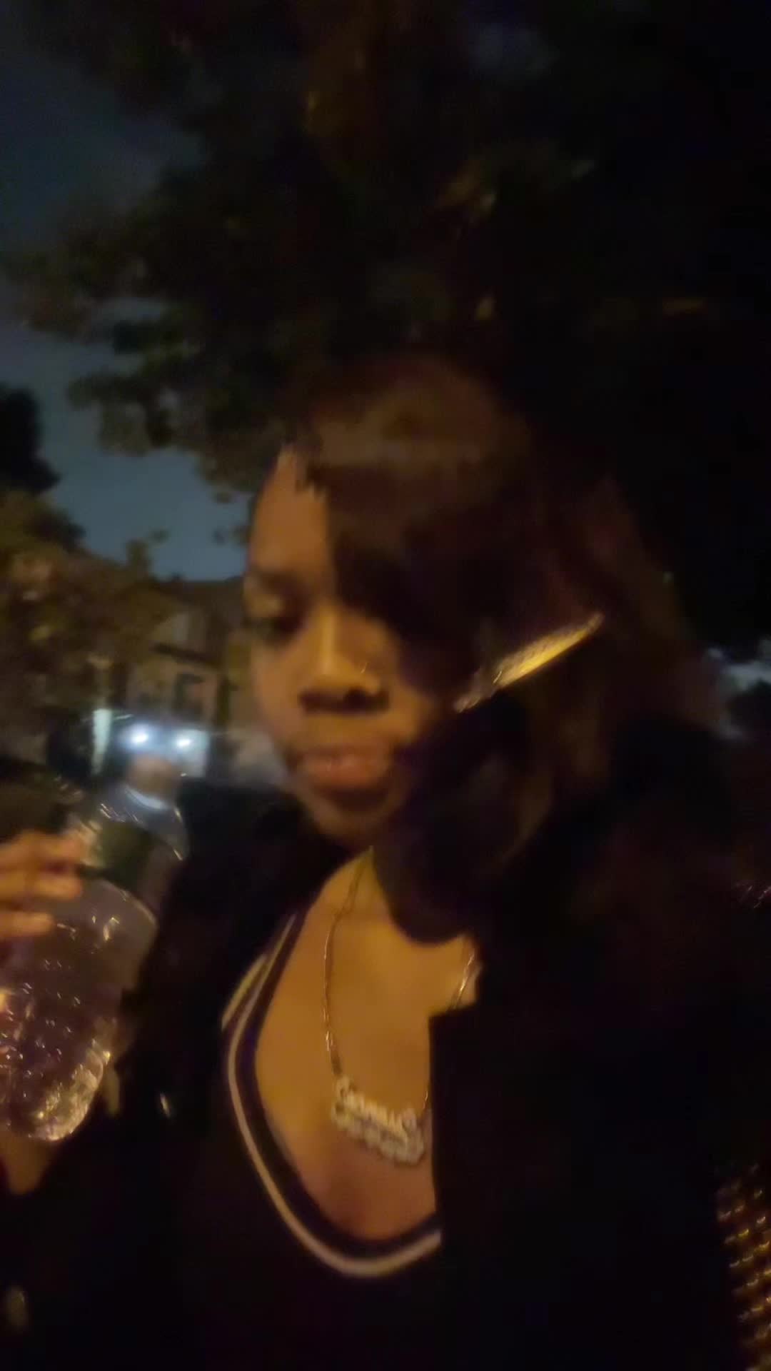 @Lil e