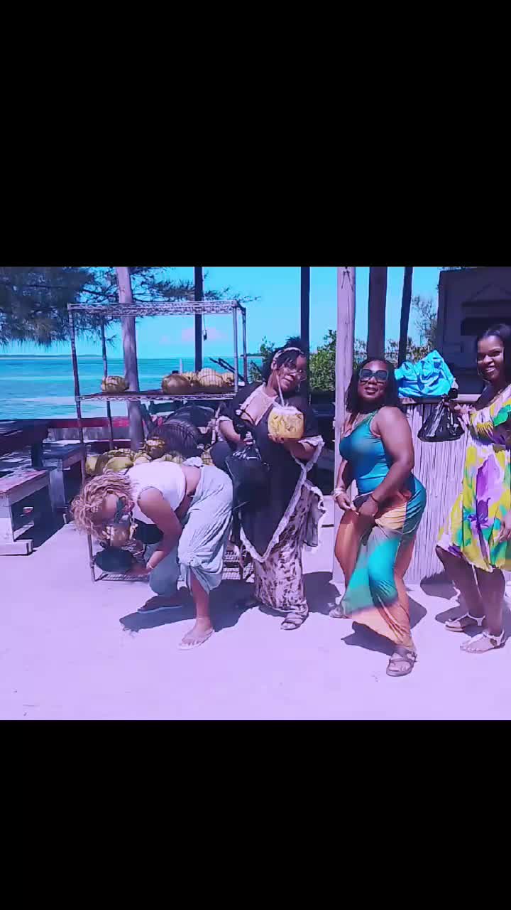 @Alamo's Coconut Bar Bimini
