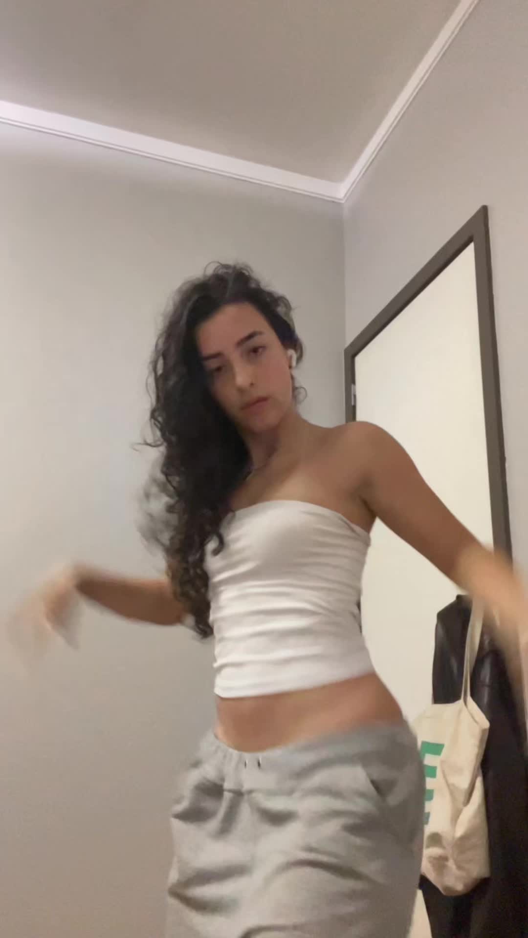 @Lara Lopes