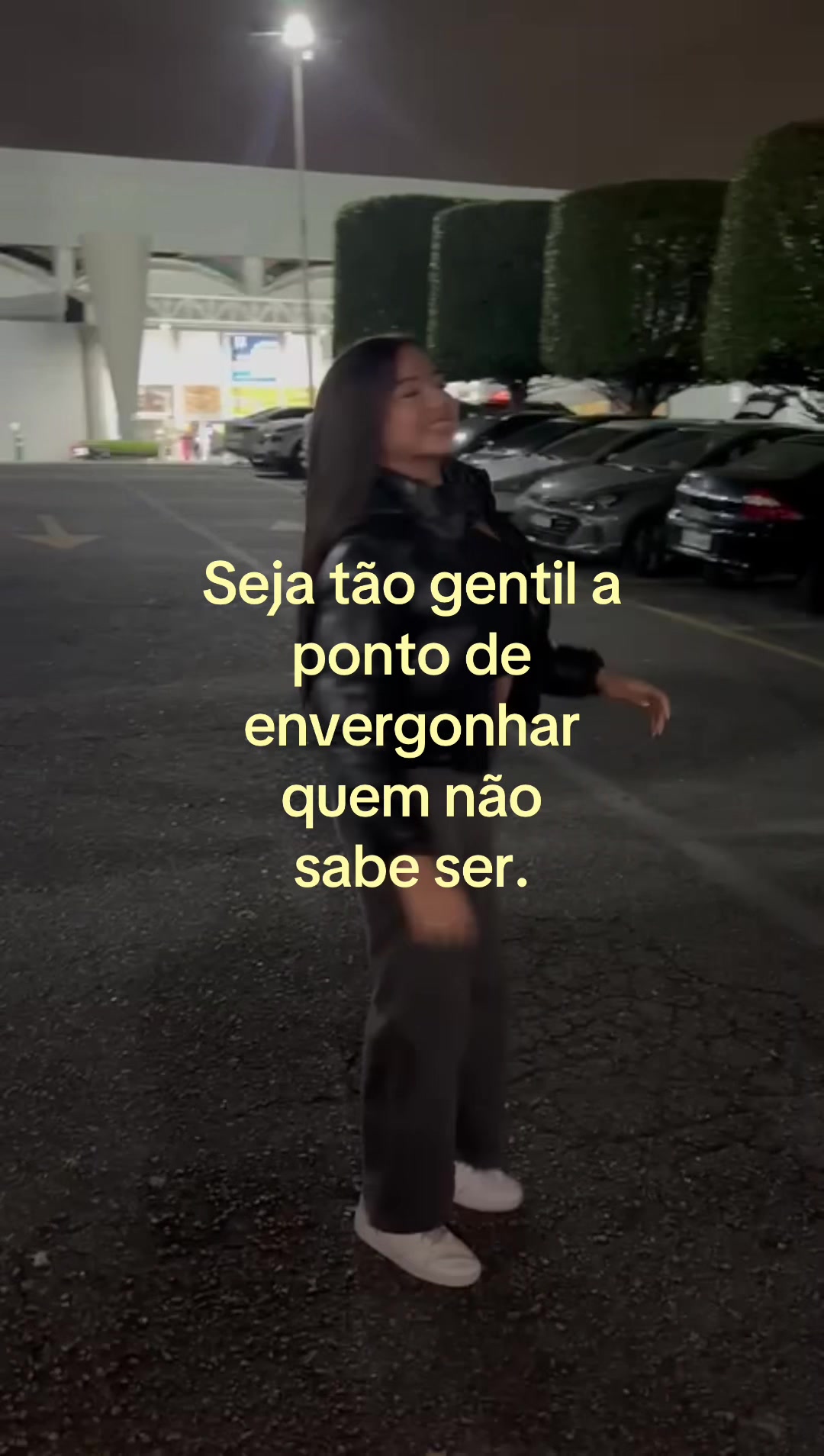 @nicolly_bom