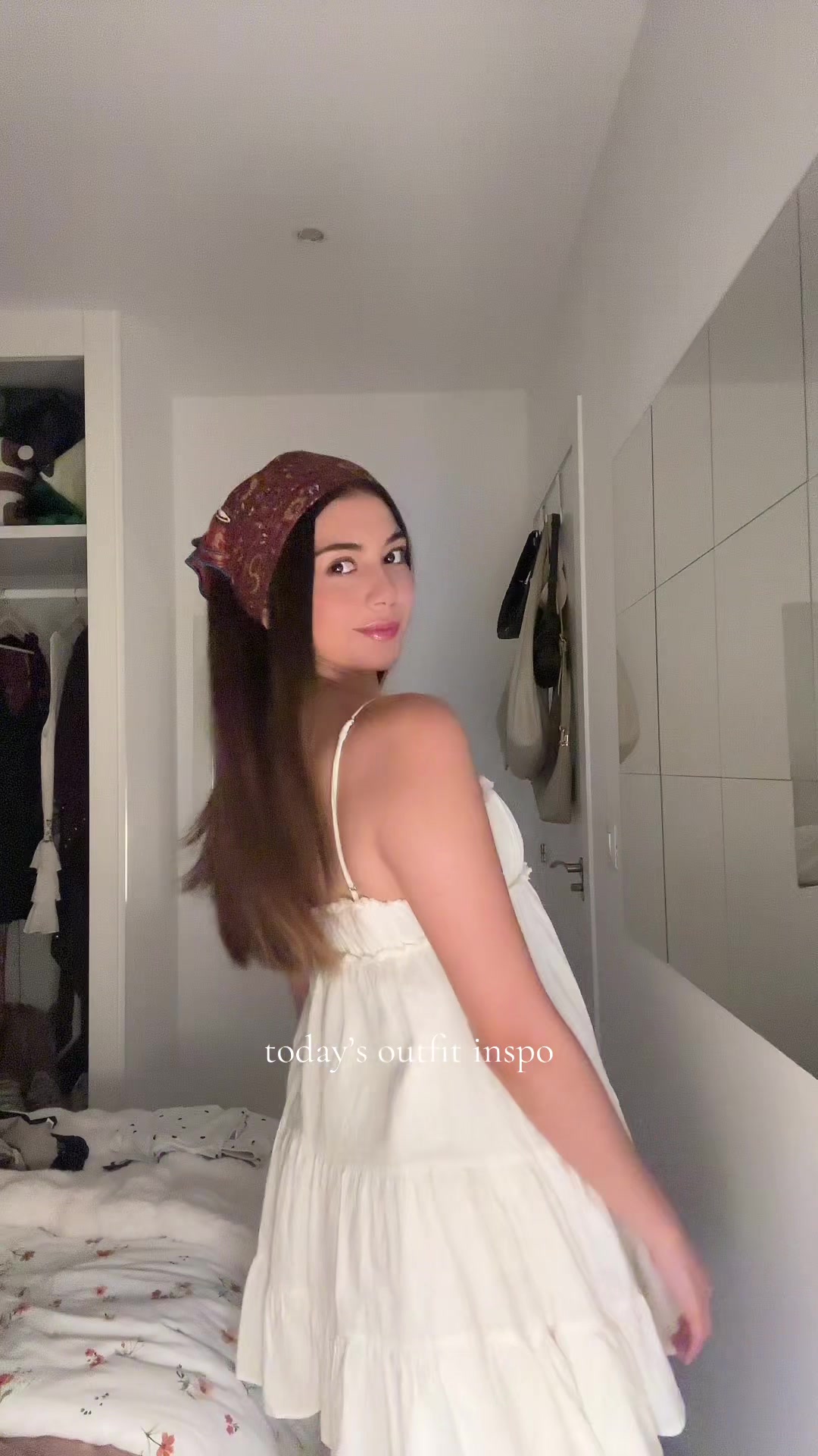 @adrianaleivaac