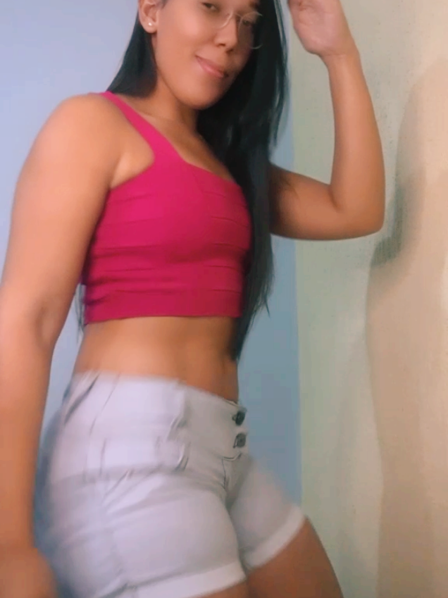 @larissaqueiroz