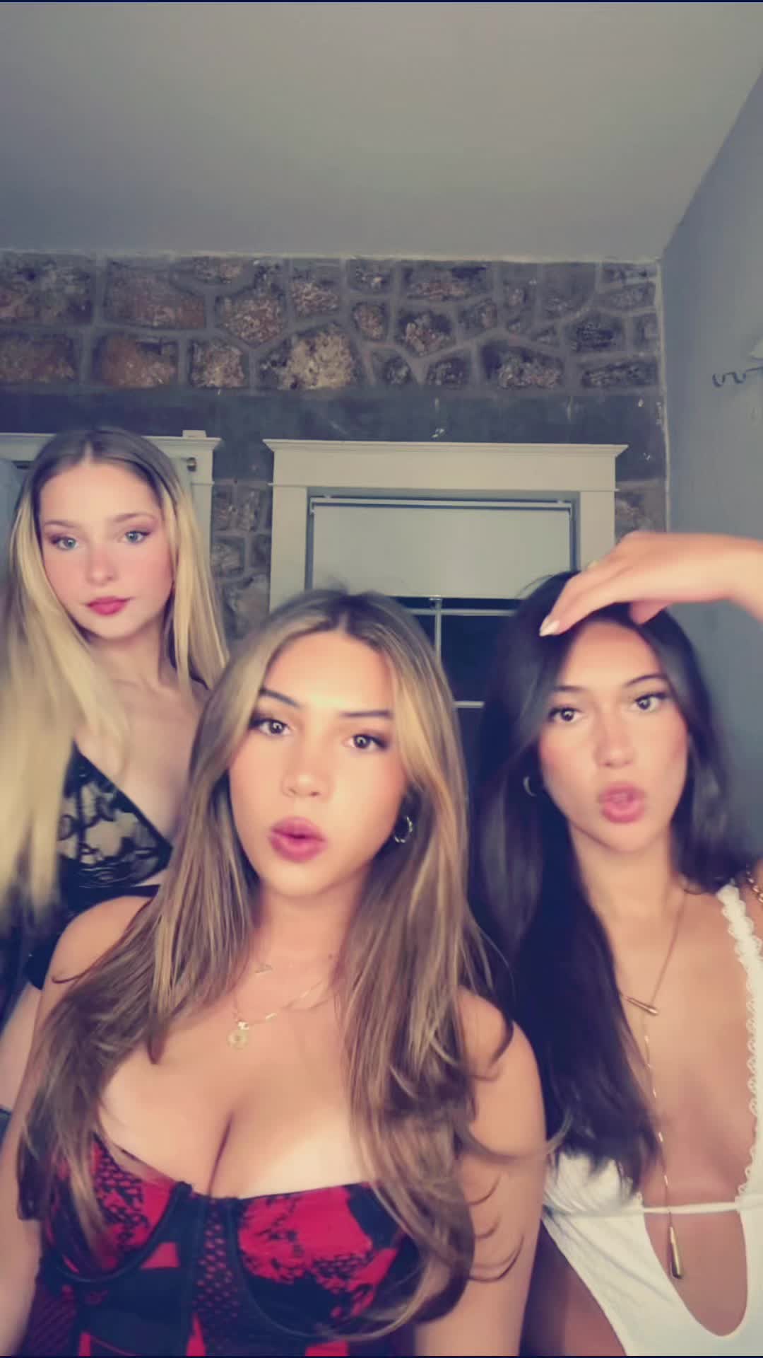 @notallanagonzalez