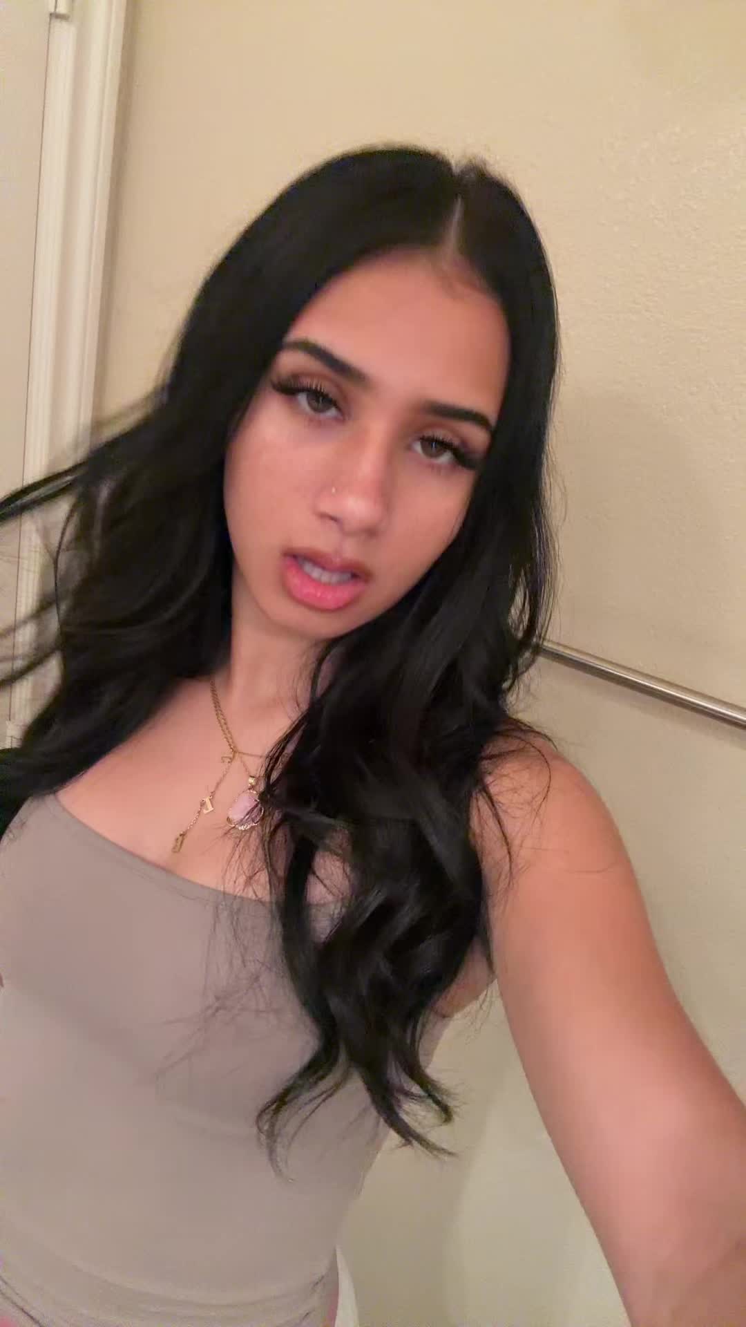 @⃟