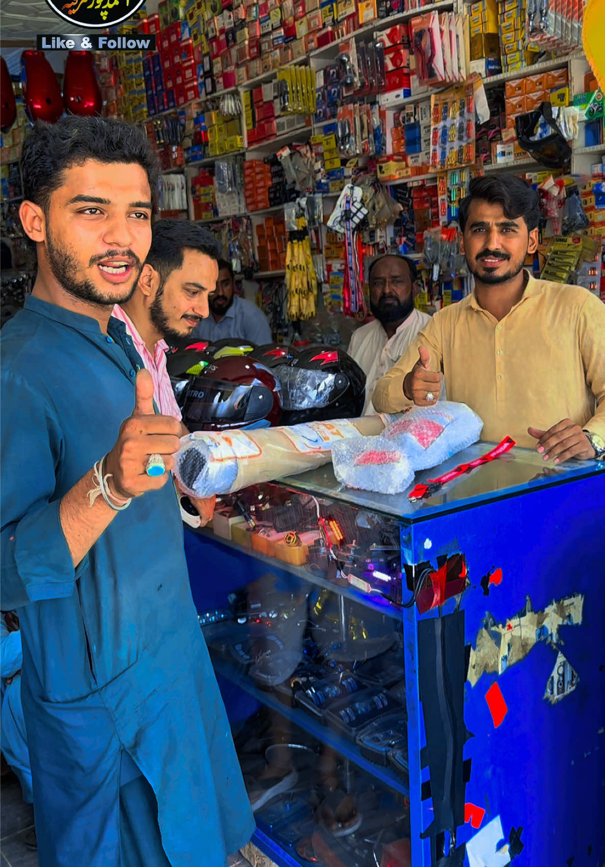 @Khan Autos Ahmad Pur