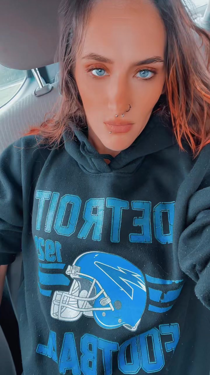 @Lexie Bacca💜🖤