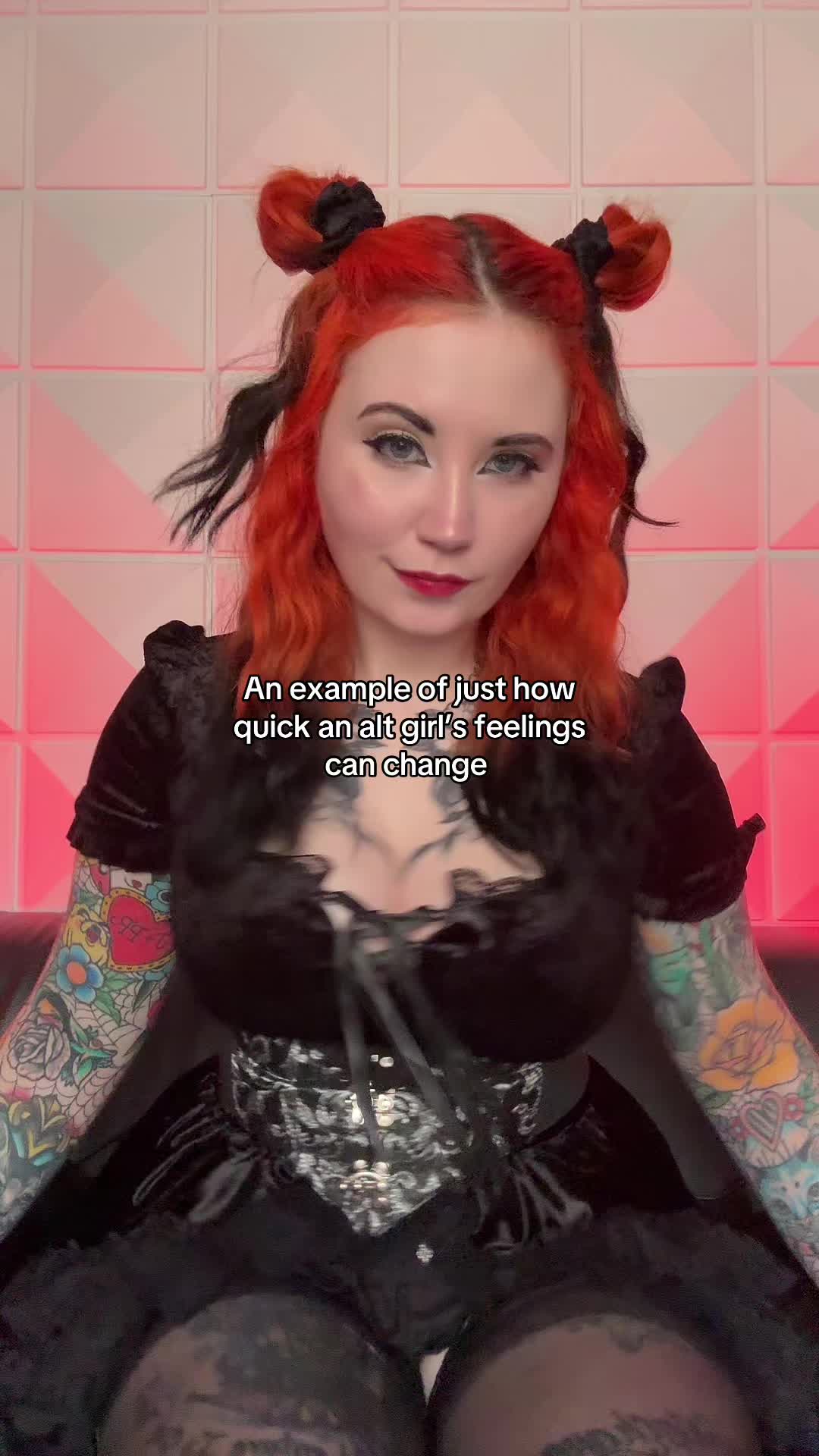 @Lainabearrknee