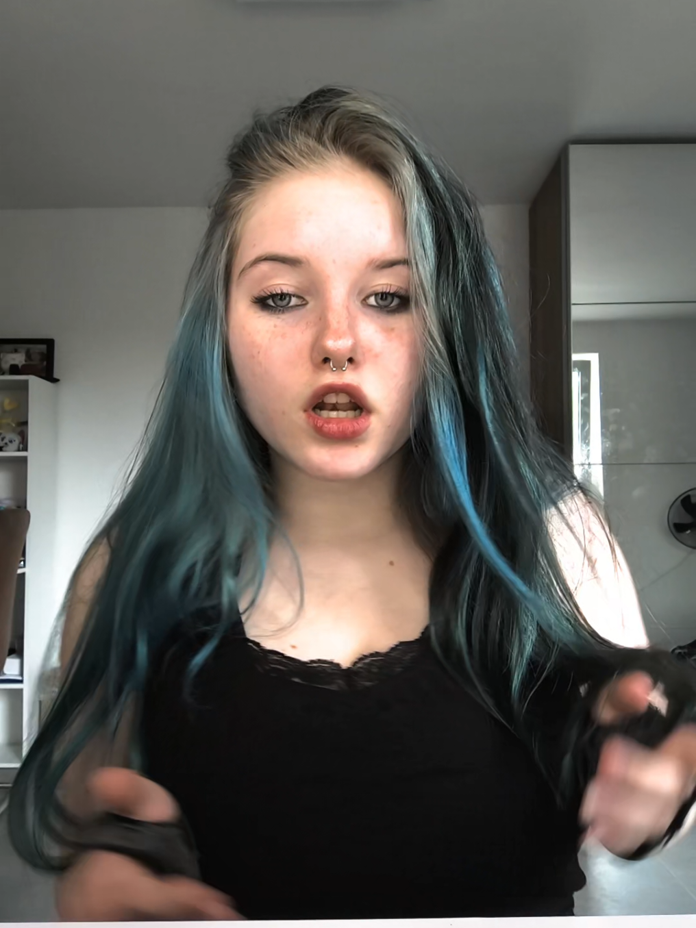 @Angelixx👽