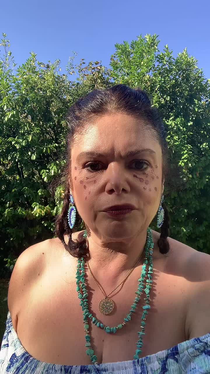 @mimiparesse