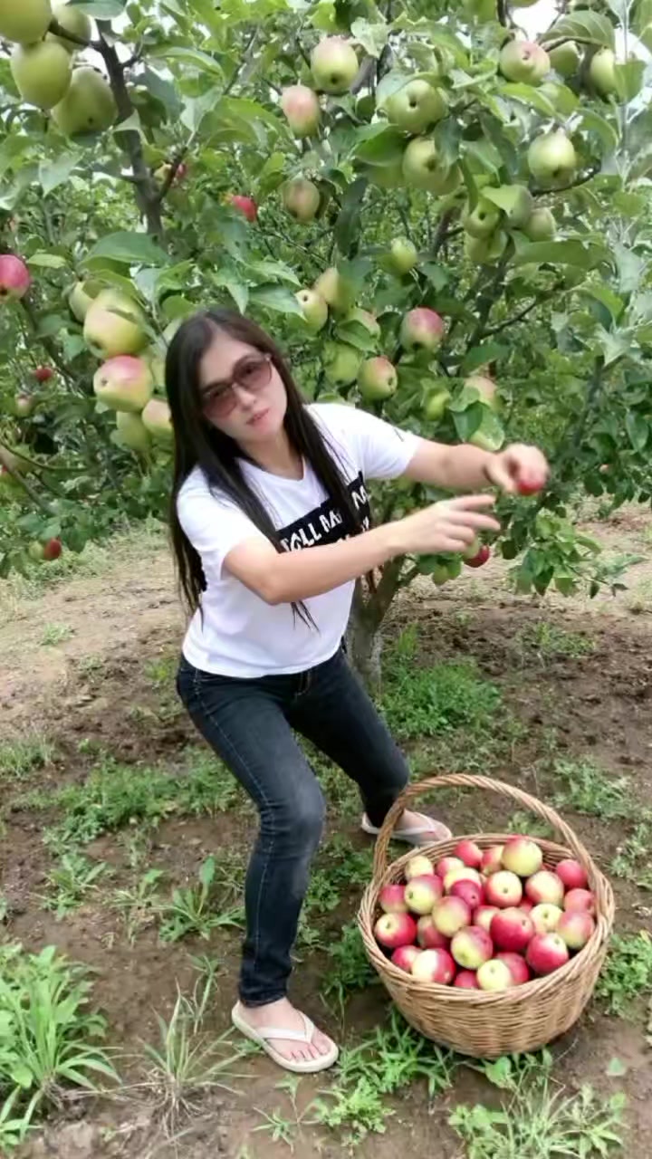 @beccamiks