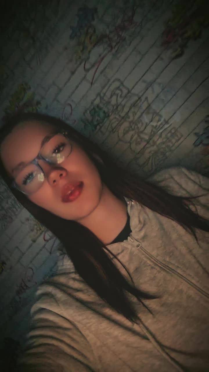 @y0urfavkimi_ brb