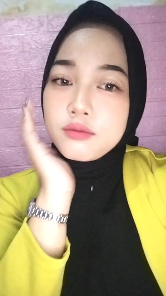 @yenianggela