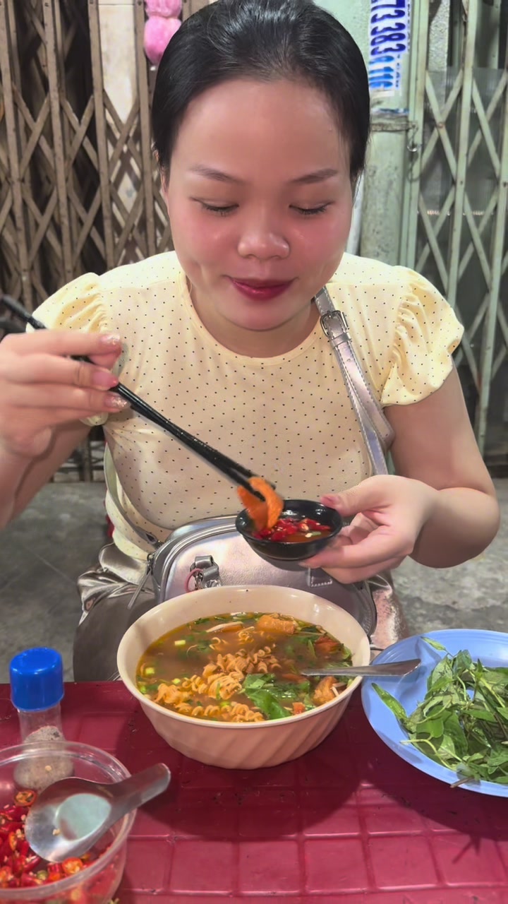 @TÚ QUYÊN BÌNH ĐỊA