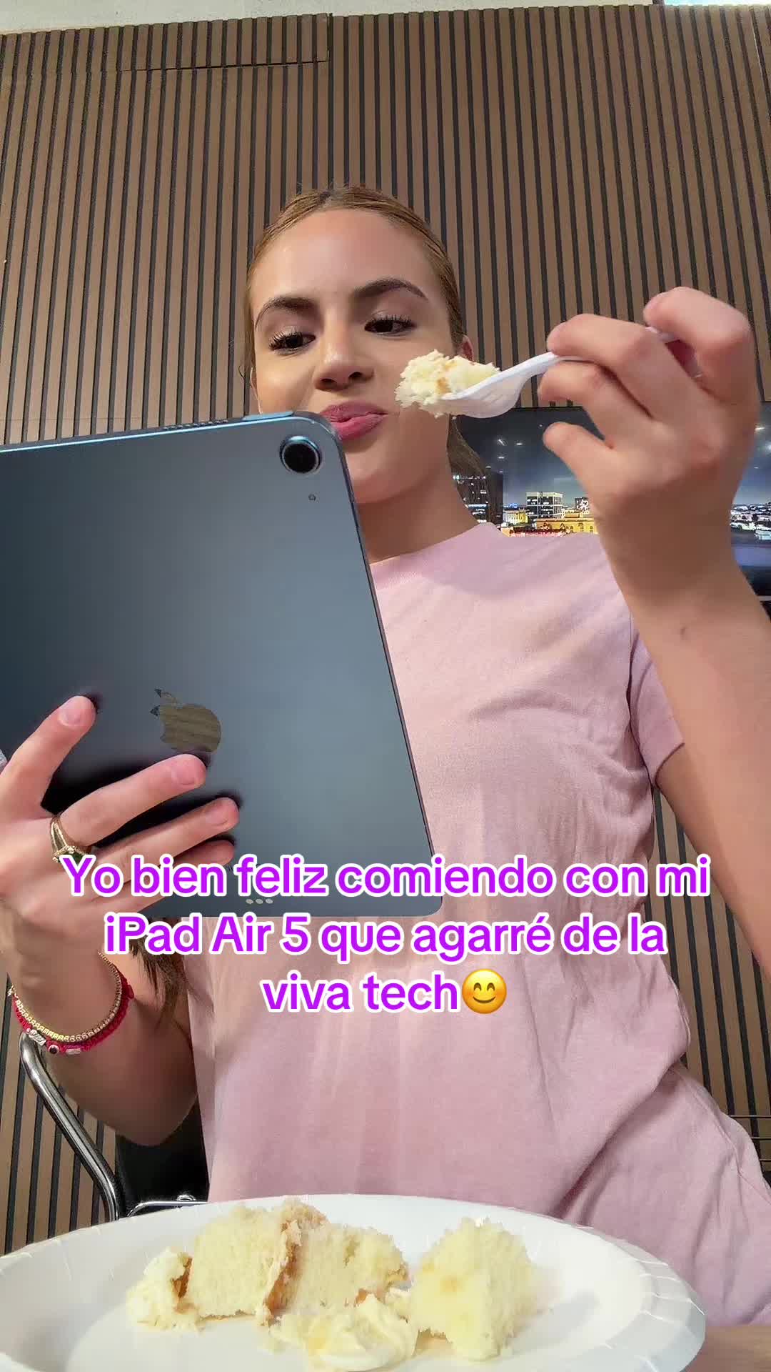 @lavivatech