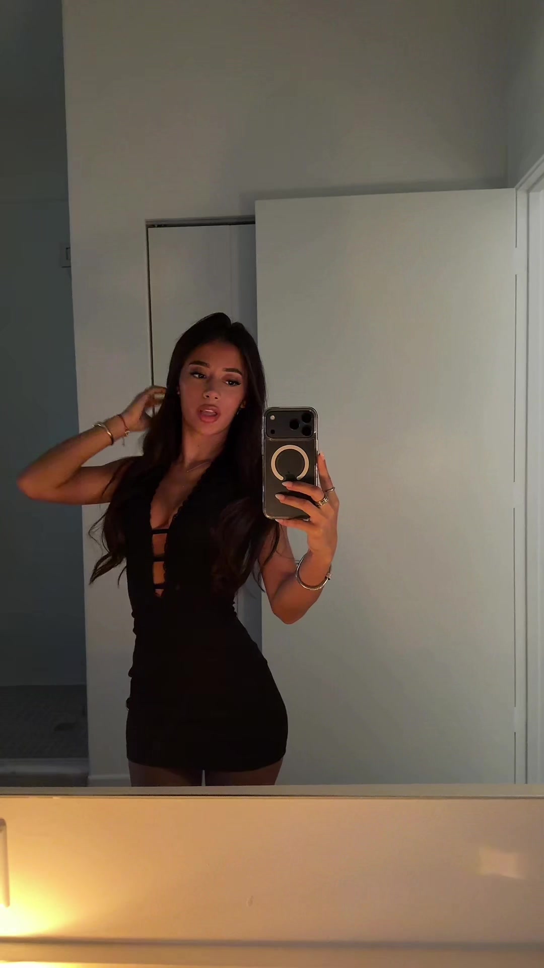 @M💋